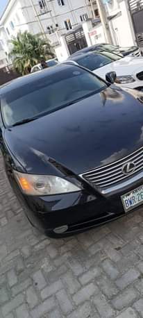 A picture of Es350 08 MODEL FOR SALE BARELY AND FAIRLY DRIVEN EVERYTHING