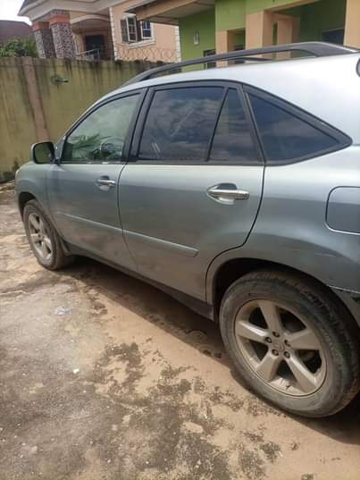 A picture of Lexus 05 full option