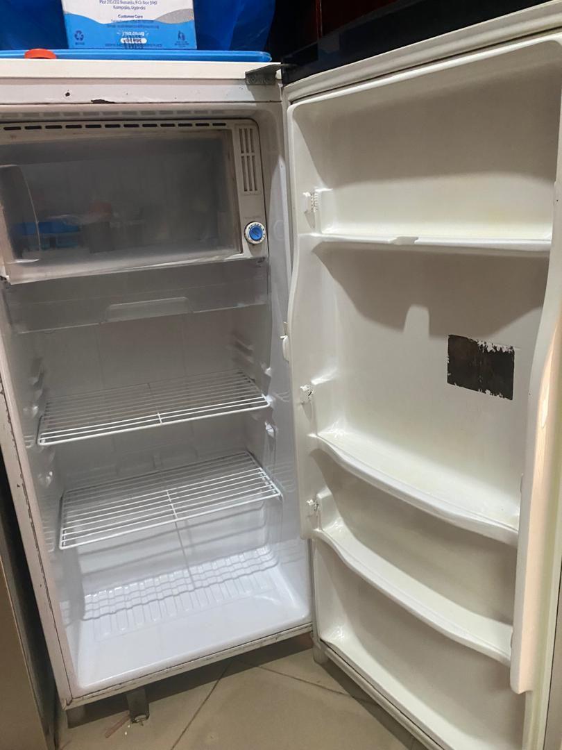 A picture of Fridge