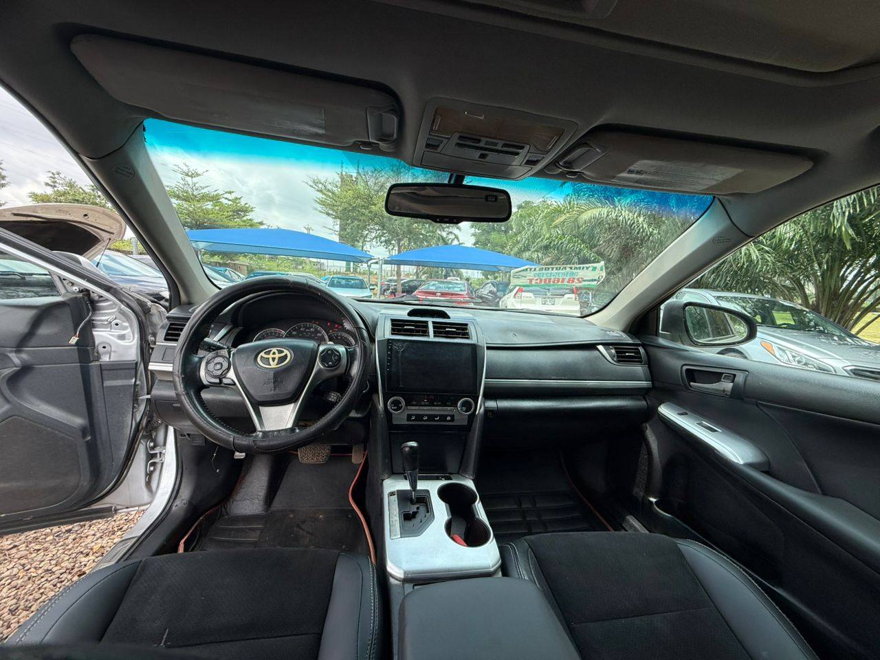 A picture of Toyota Camry 2013