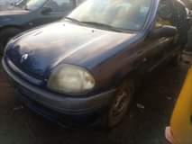 A picture of Renault ciio perfect working condition manual ..good as toks
