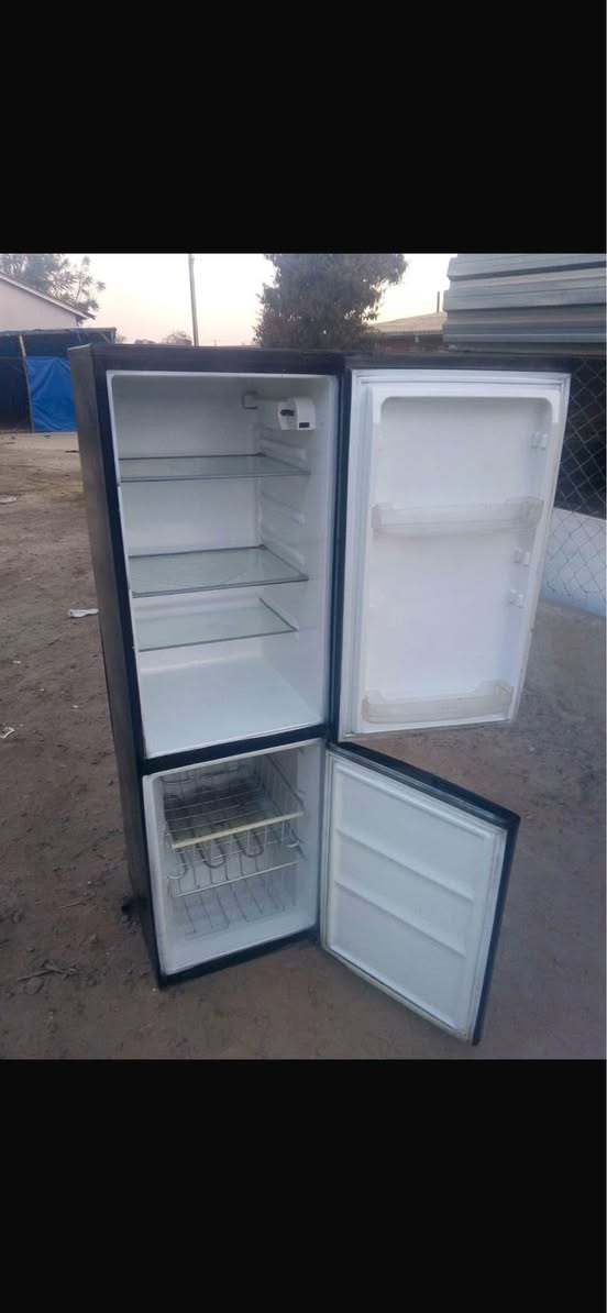 classifieds/fridges