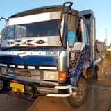 A picture of Njoo tumalize mwaka na hii Bei mil 33 Tanga Simu