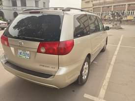 A picture of 2007 Toyota Sienna