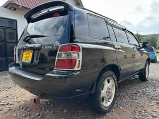A picture of Toyota kluger Gari ipo sokoni