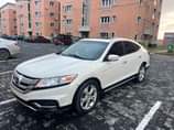 A picture of This is Clean Nigerian used Honda Crosstour 2012 model facelifts