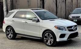A picture of Mercedes Benz m35 Year 2014 Upgraded to Gle350 olour White