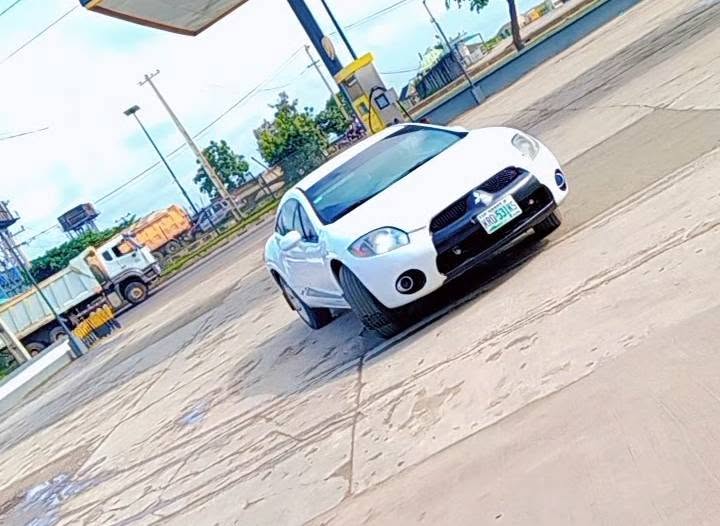 A picture of Register but not used MITSUBISHI ECLIPSE 2006