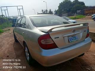 A picture of TOYOTA CAMRY