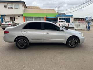 A picture of Honda accord 2004 08039538695
