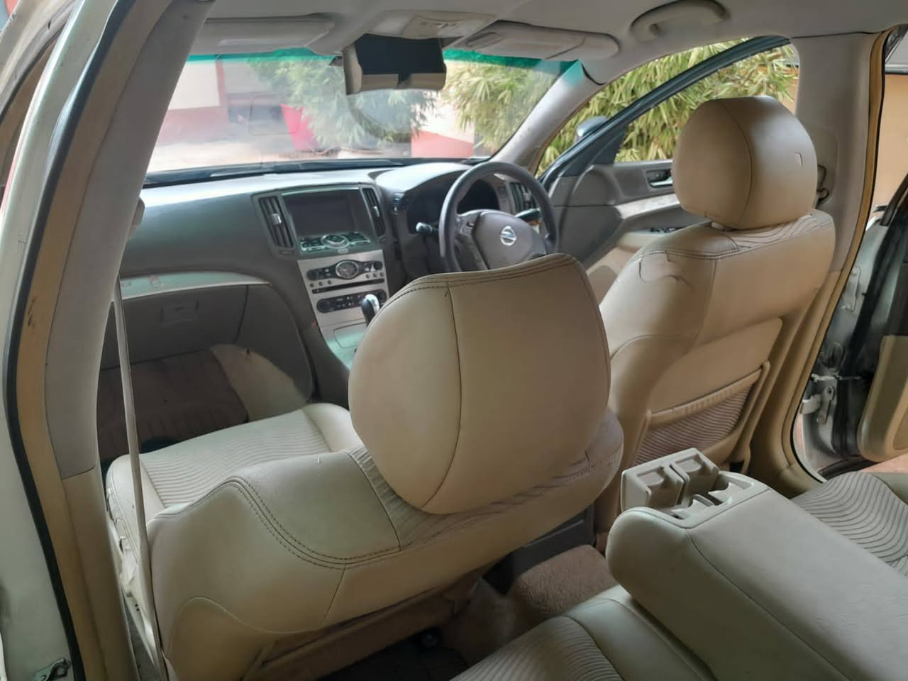 A picture of Nissan skyline 250gt