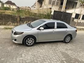 A picture of 010 TOYOTA COROLLA