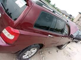A picture of Very clean and strong TOYOTA HIGH LANDER Jeep hybrid 