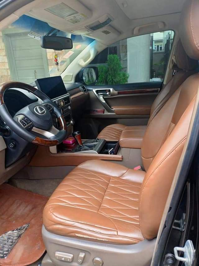 A picture of Gx 460 2010 registered awoof deal very clear first body