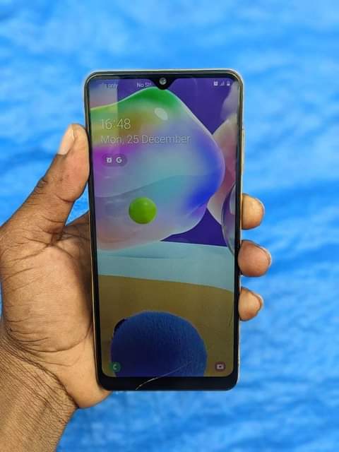 A picture of Samsung a31