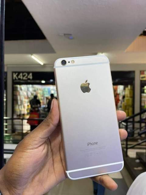 A picture of iPhone 6plus 64gb at 250k call on 0753430863
