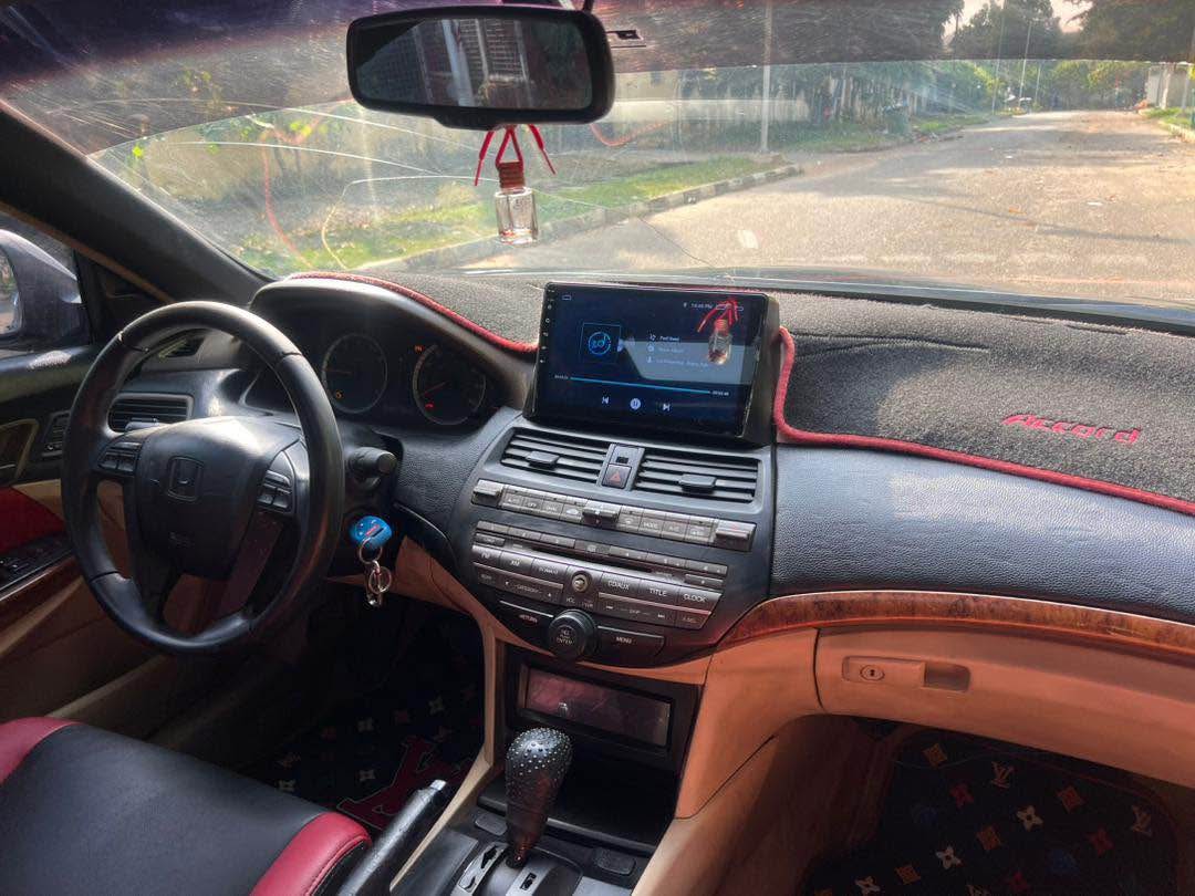 A picture of Honda accord 2010