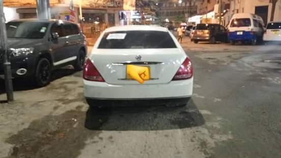 A picture of Nissan teana