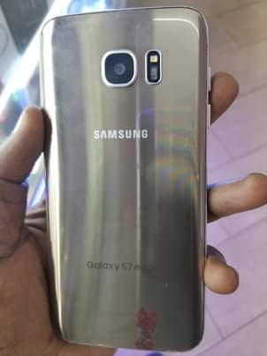 A picture of SAMSUNG S7 EDGE. AT 195000 fixed 