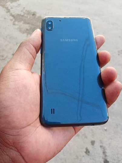 A picture of Samsung a10 32gb 2gb 4g Internet Tsh 100 000 0784798544