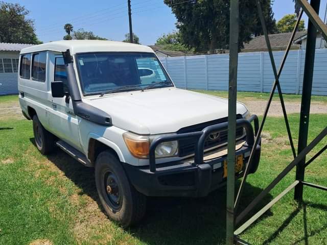 toyota land cruiser