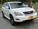 A picture of 2004 Toyota harrier new model