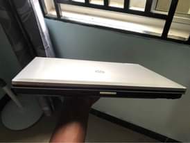 A picture of Hp Elitebook exchange na samsung pixel