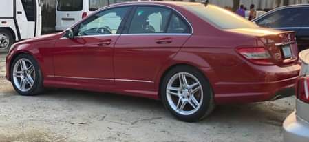 A picture of 2010 Mercedes Benz C300
