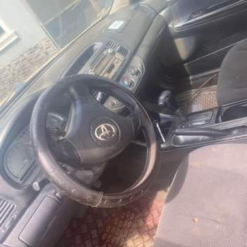 A picture of Camry 04 07088153375