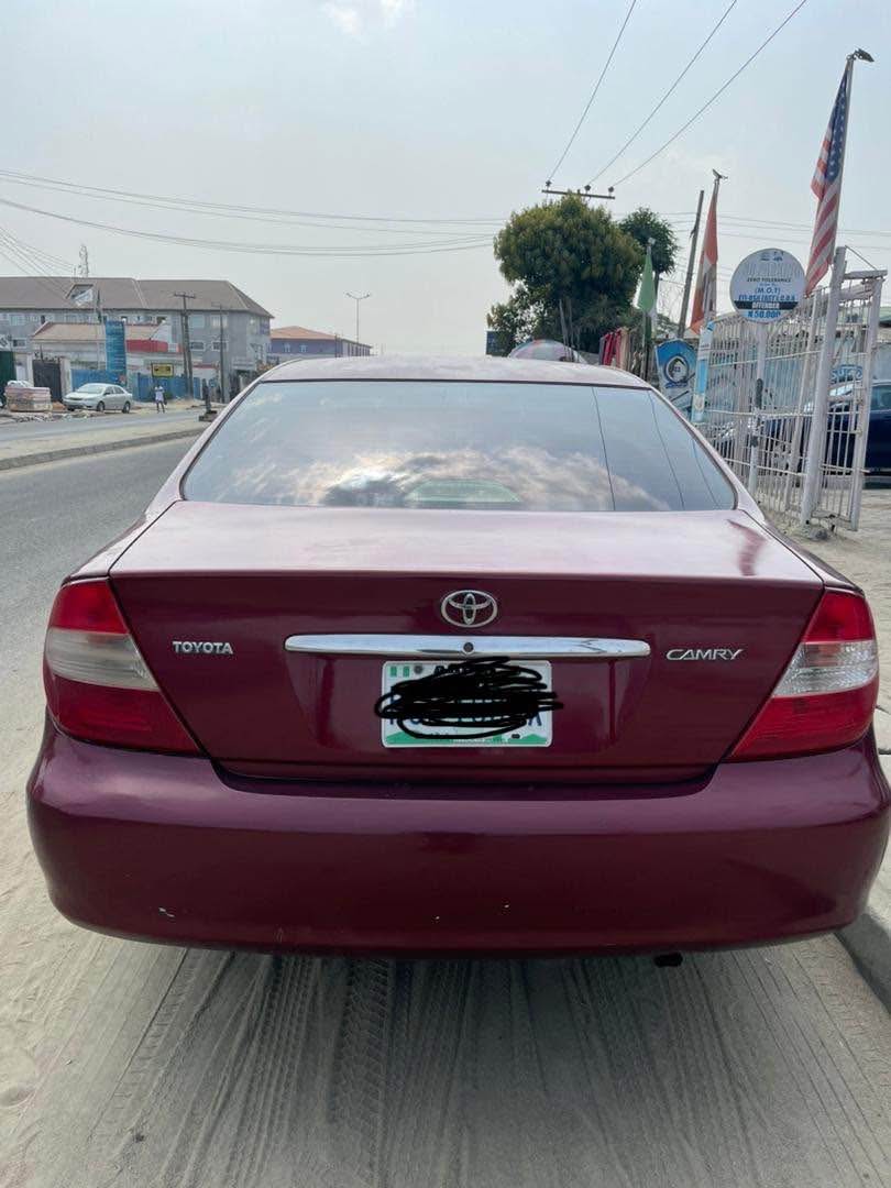 A picture of  used Toyota Camry 04