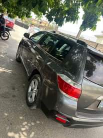 A picture of 2012 Toyota Highlander