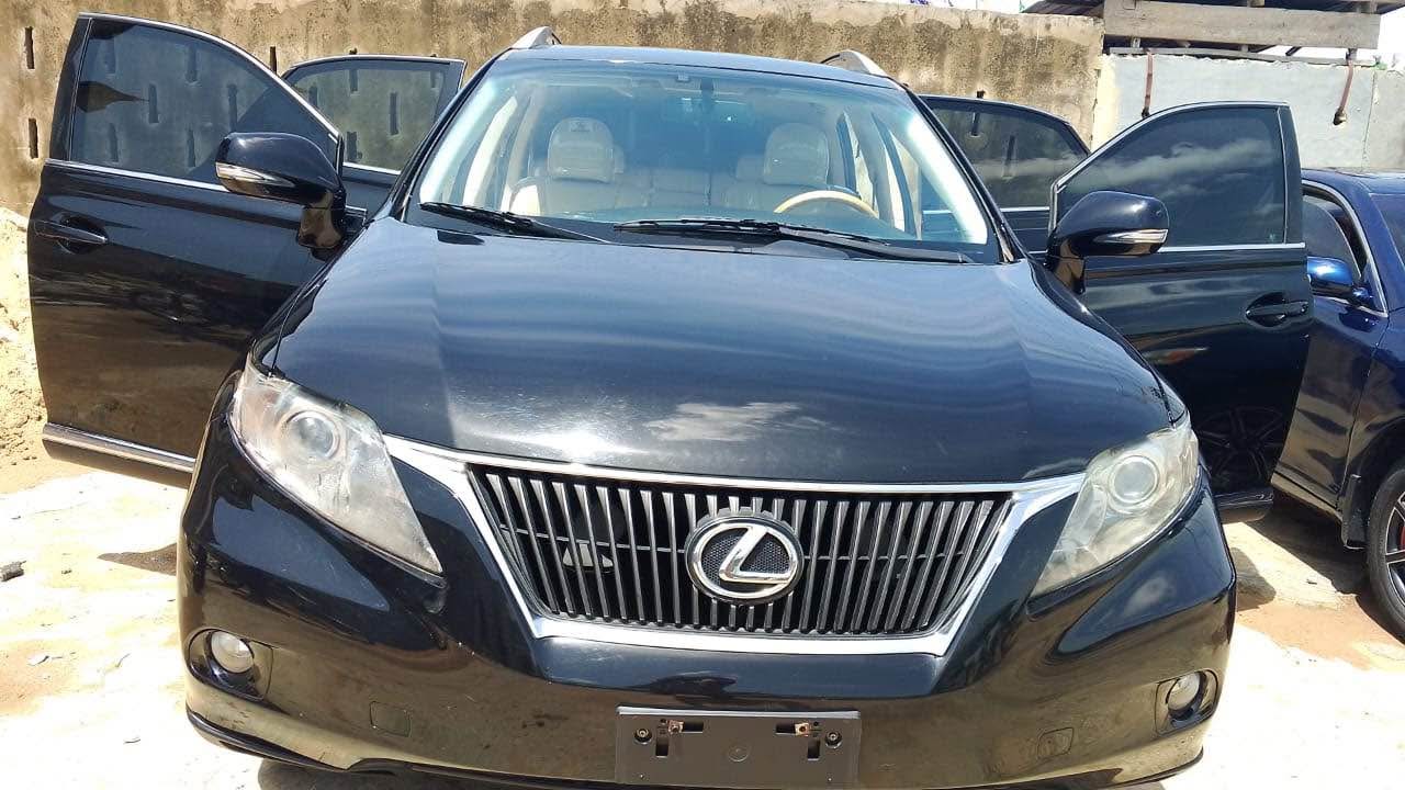 A picture of New Entry Tokunbo 2010 model Lexus RX 350 untouched 100
