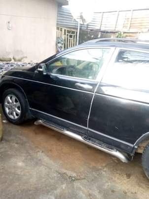 A picture of Very clean used honda Crv 09 model for sale