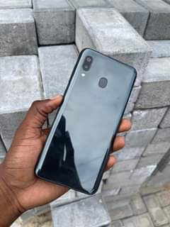 samsung a20