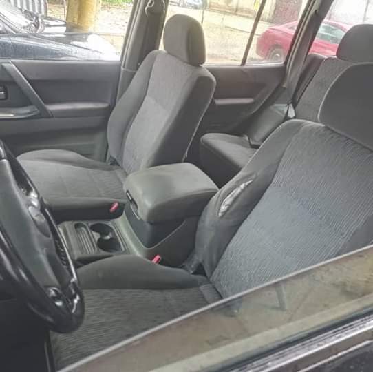 A picture of Clean Pajero Jeep Manual Gear