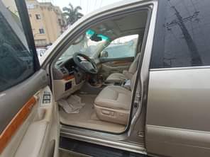 A picture of Lexus GX470 FOR SALE 2006 model Registered Cream interior Clean