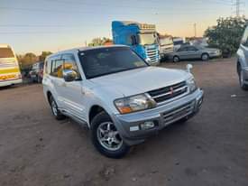 used mitsubishi pajero