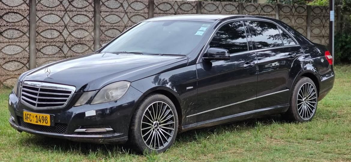 classifieds/cars mercedes