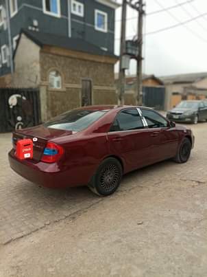 A picture of Toyota Camry 03
