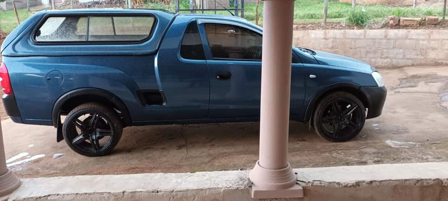 bakkies A.