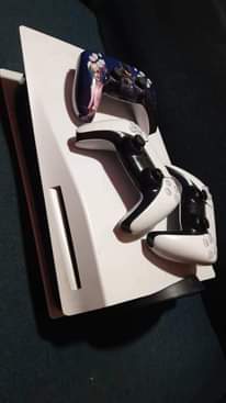 A picture of Ps5 fat