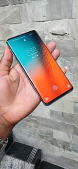 A picture of Samsung S10 GB128 RM8 BEI 280 000 Number 0713823976