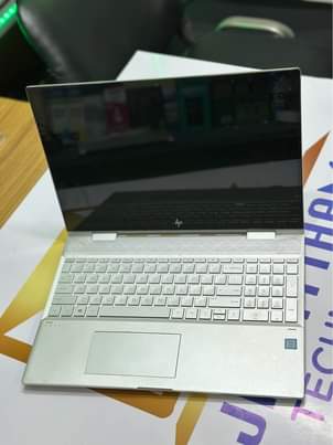 A picture of LAPTOP HO