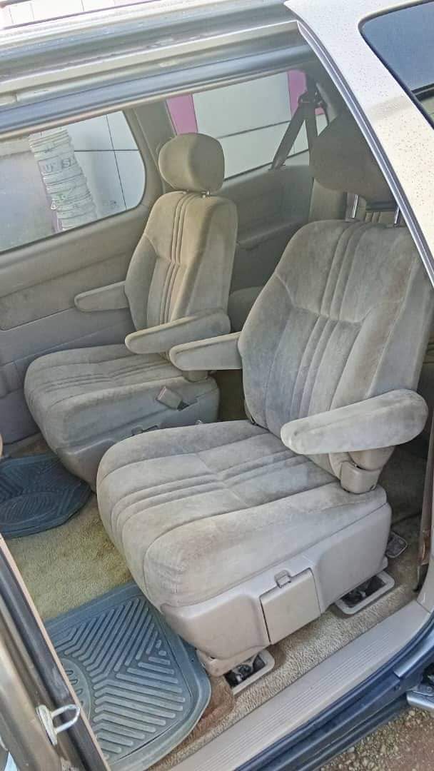 A picture of Sienna buy and drive everything is working perfectly fine Location