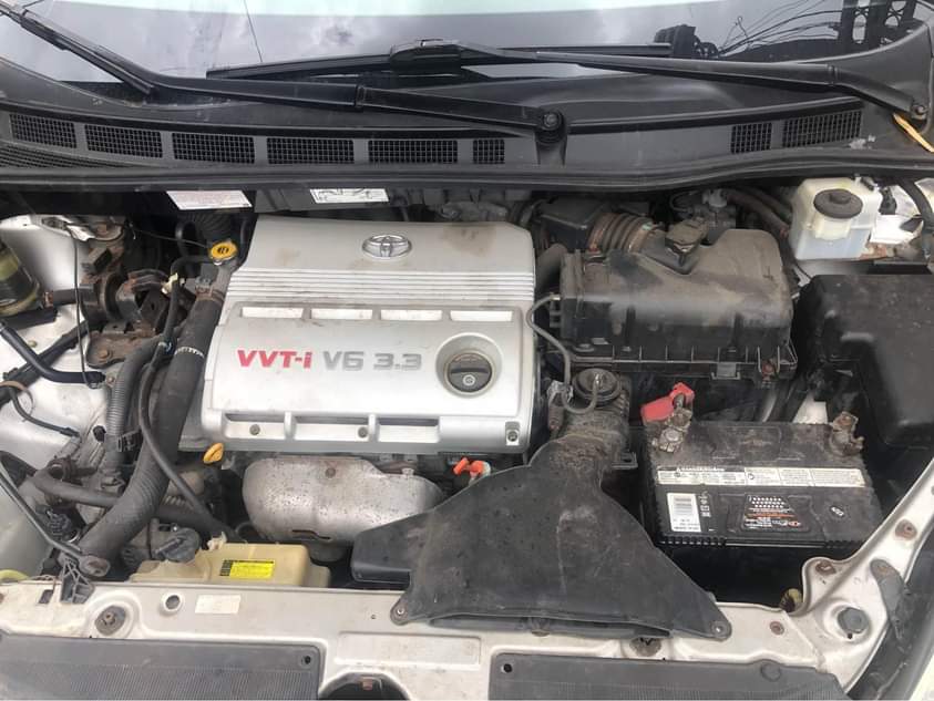 A picture of Toyota sienna 2006