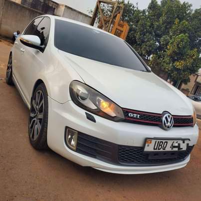 A picture of VW Golf GTI 42m