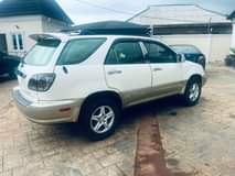 A picture of Brand Lexus Model RX300 Year 2001 AC Chilling Price 2