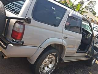 A picture of TOYOTA SURF DIESEL AUTO