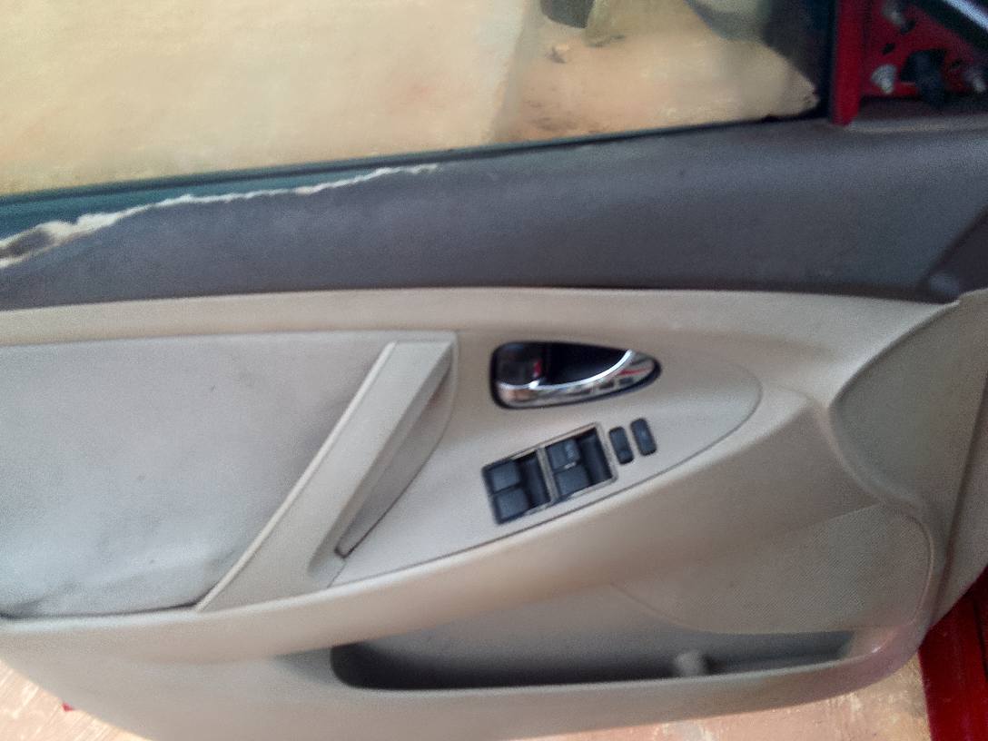 A picture of Smart Naija used Toyota Camry Muscle with untampered Fabric interior