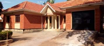 A picture of 4 spacious bedroom Bungalow available for sale Located in Akright